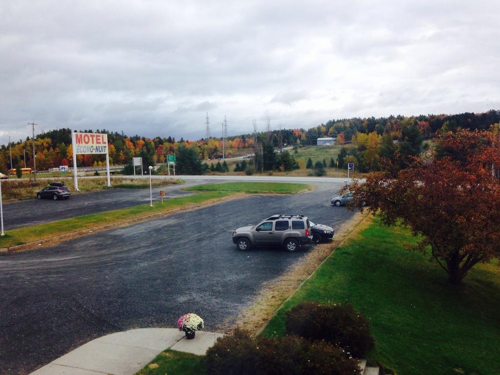Motel Econonuit Sherbrooke Exteriér fotografie