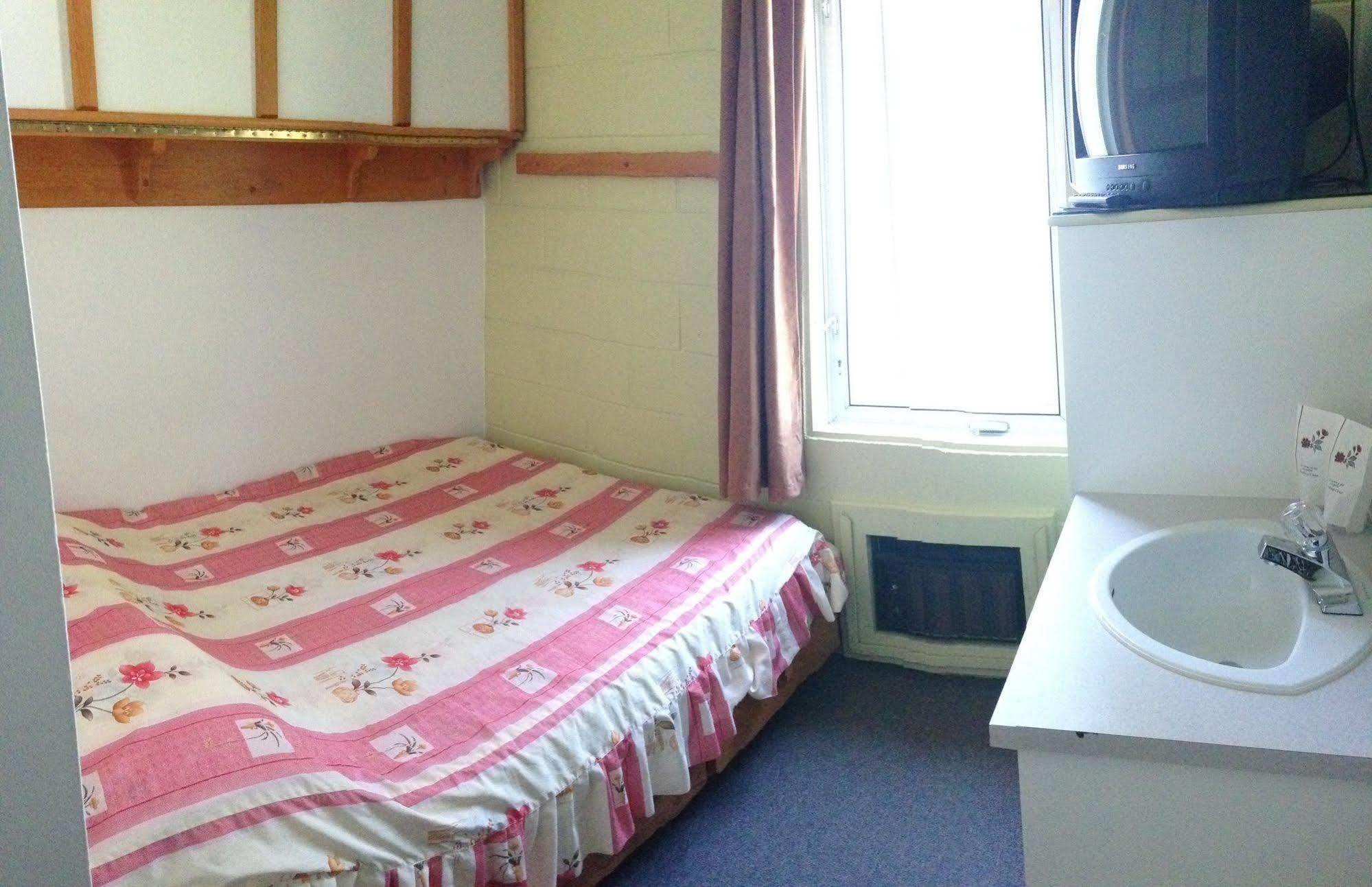 Motel Econonuit Sherbrooke Exteriér fotografie